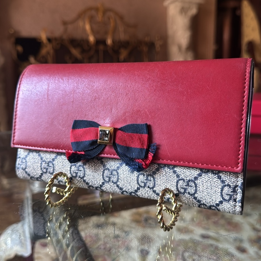 Gucci wallet Red and Beige  with Bow Accent